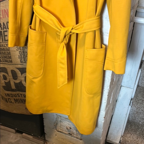 March Sale: Vintage Yellow, Belted London Fog Trench in Women’s Size 10 Reg - Picture 4 of 11